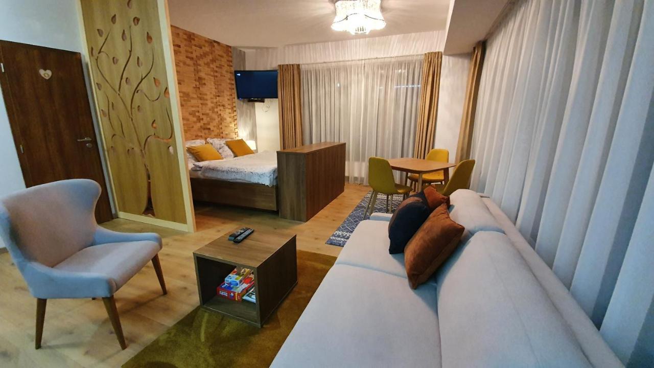 Rodinny Privatny Apartman A309 V Uplnom Centre Stareho Smokovca - Ticha Izba S Parkovanim วิสโซเค ดาตรี ภายนอก รูปภาพ