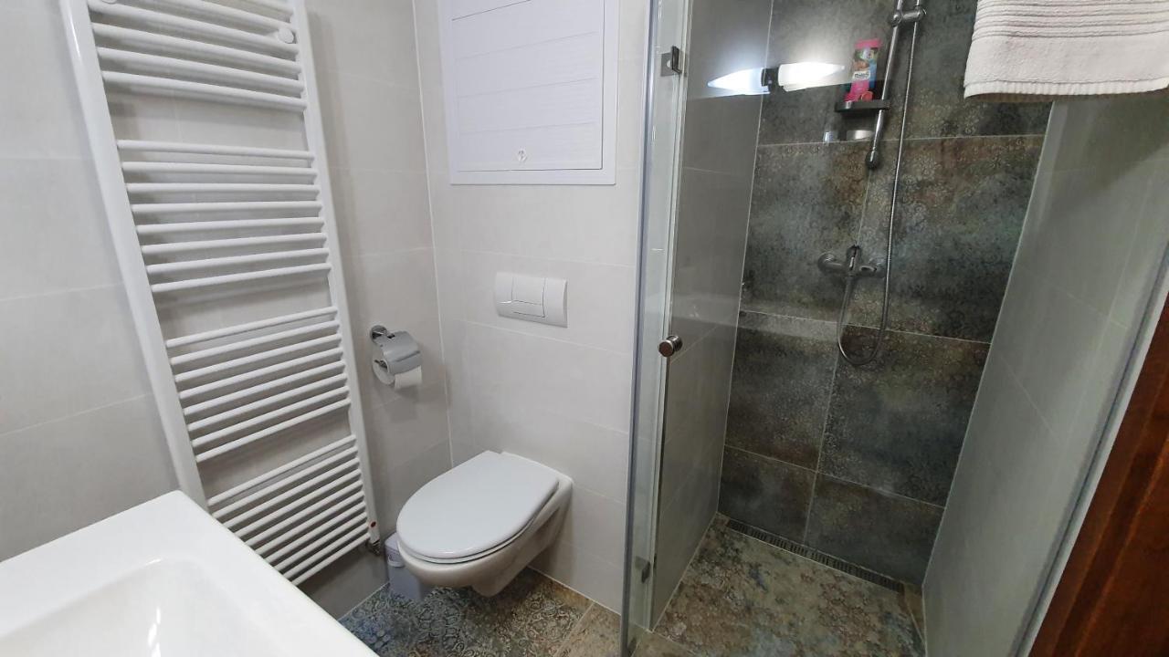 Rodinny Privatny Apartman A309 V Uplnom Centre Stareho Smokovca - Ticha Izba S Parkovanim วิสโซเค ดาตรี ภายนอก รูปภาพ